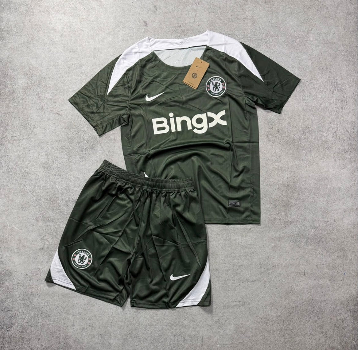 Conjunto Chelsea Entrenamiento 2024/25 - Verde Oliva