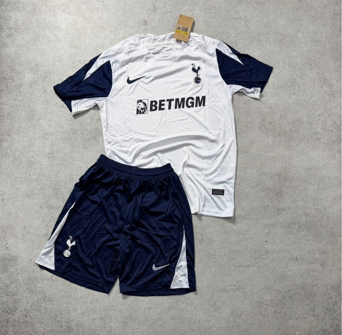Conjunto Tottenham Hotspur Entrenamiento 2024/25 - Blanco/Azul Marino